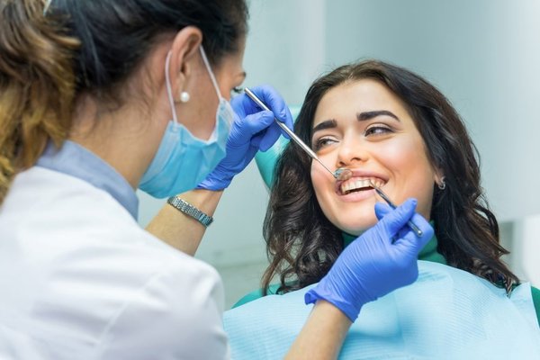 Tooth coloured fillings in Staplehurst